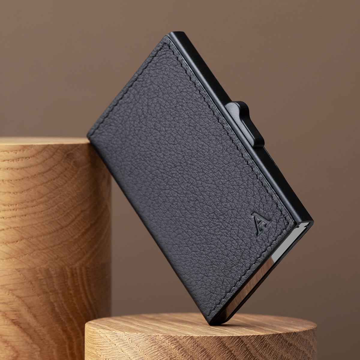 Aluminium Card Holder (Black) - Image 3