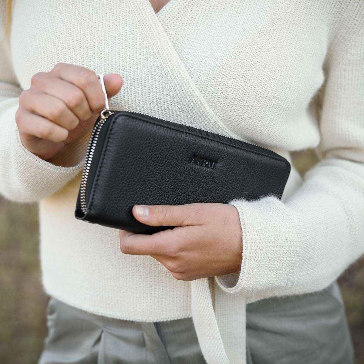 Elk Leather Clutch Wallet (Black) - Image 4